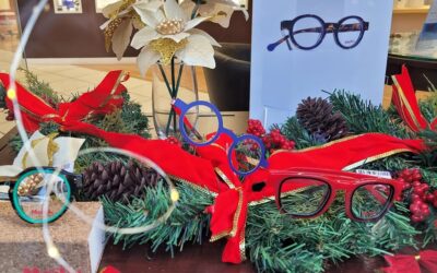 Ho-Ho-Ho-Nos-vitrines-sont-pretes-pour-les-1-1464128032384331-400x250 - LE BIHAN OPTICIEN Ho-Ho-Ho-Nos-vitrines-sont-pretes-pour-les-1-1464128032384331-400x250